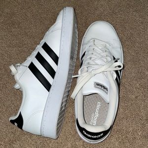 men’s adidas sneakers